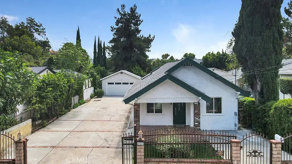 4950 Aldama, Los Angeles
