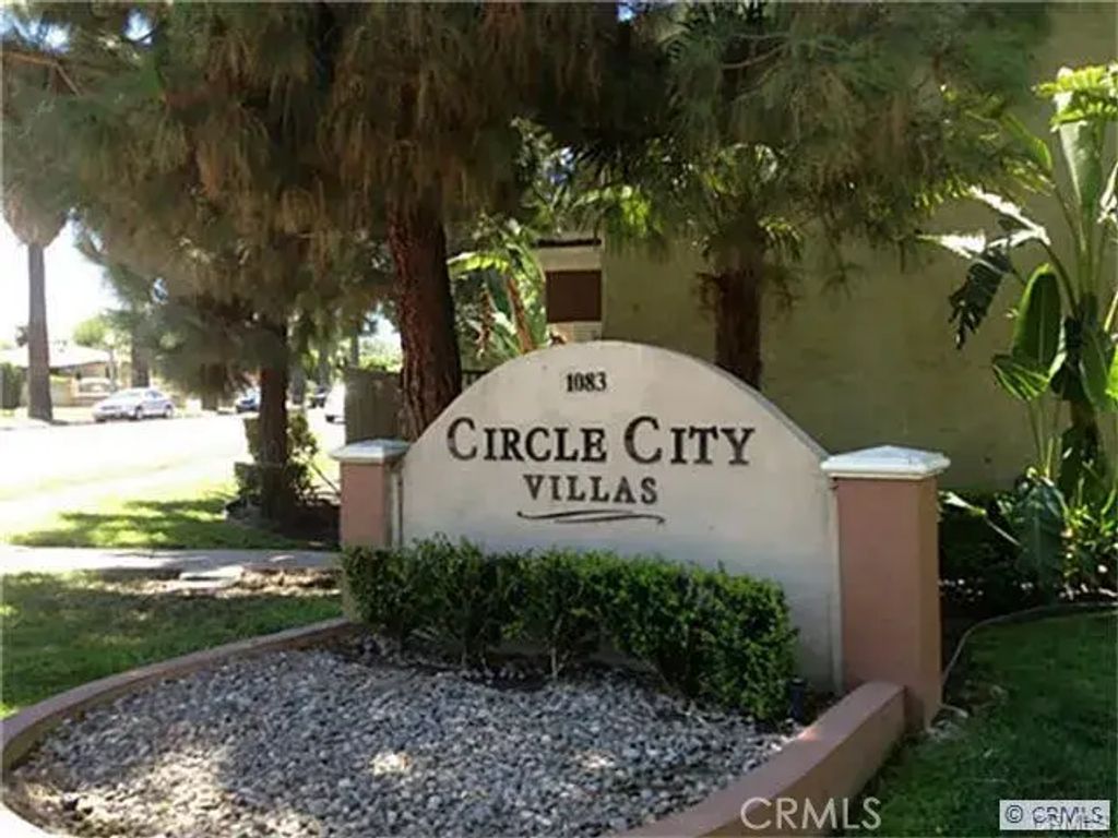 1087 Circle City, Corona