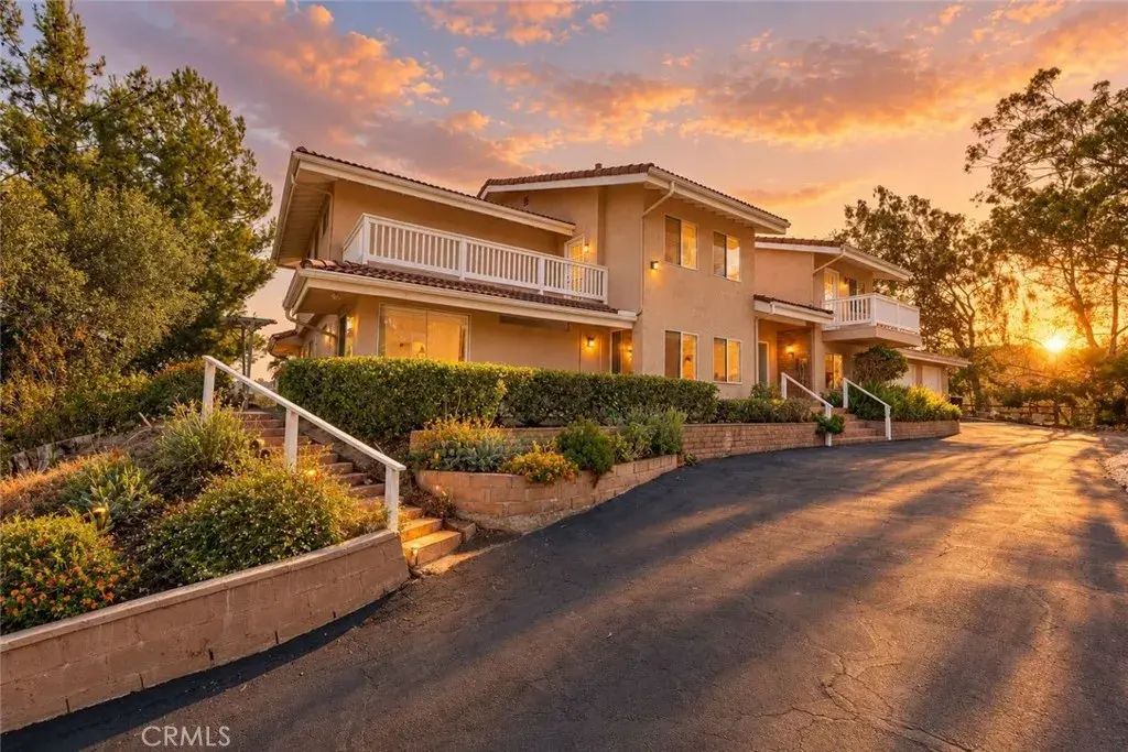 40461 Rock Mountain, Fallbrook