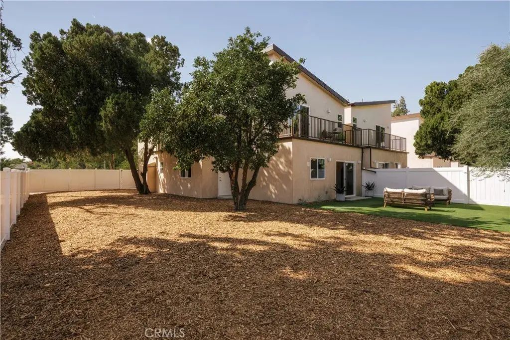 8202 Oso, Winnetka