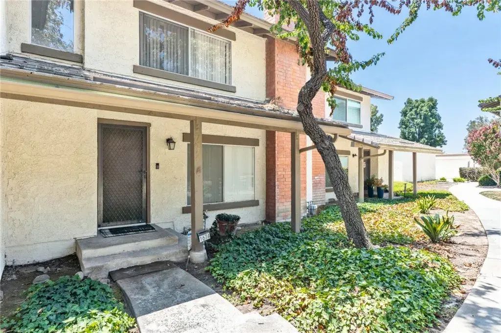 1674 Aspen Village Way, West Covina