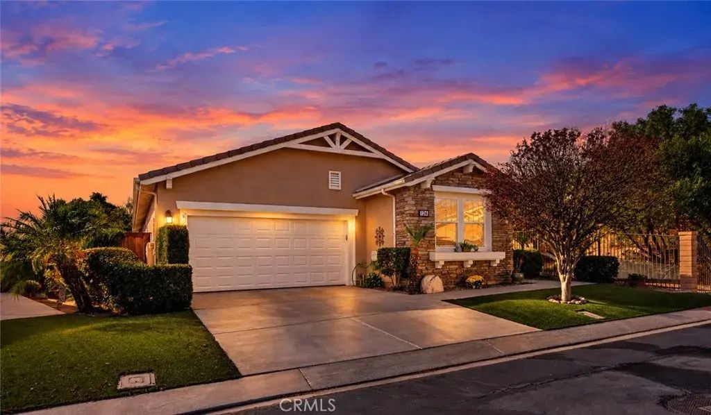 124 Lopez Way, Hemet