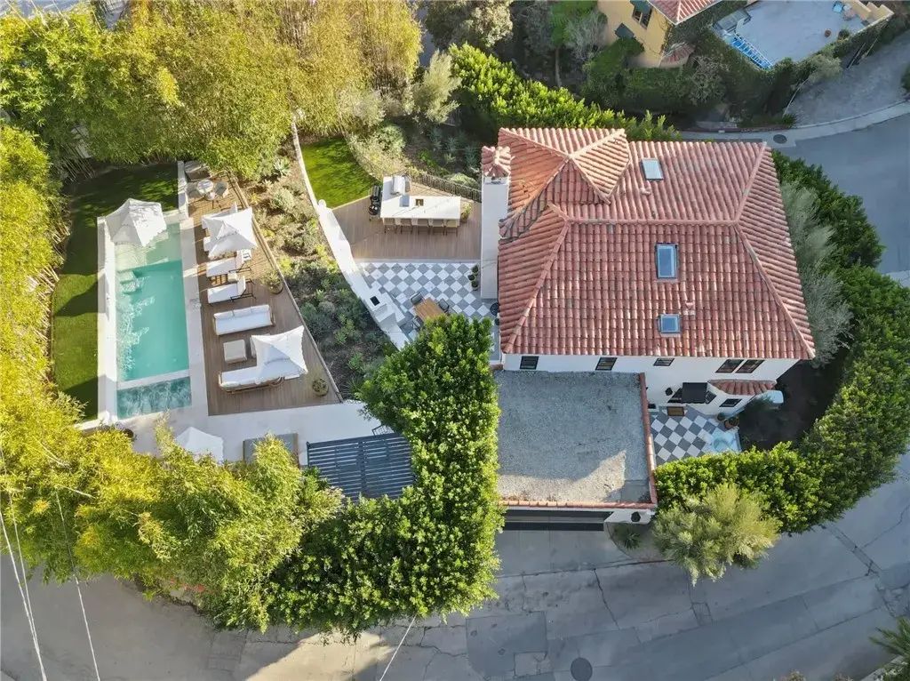 8650 Hillside Avenue, West Hollywood