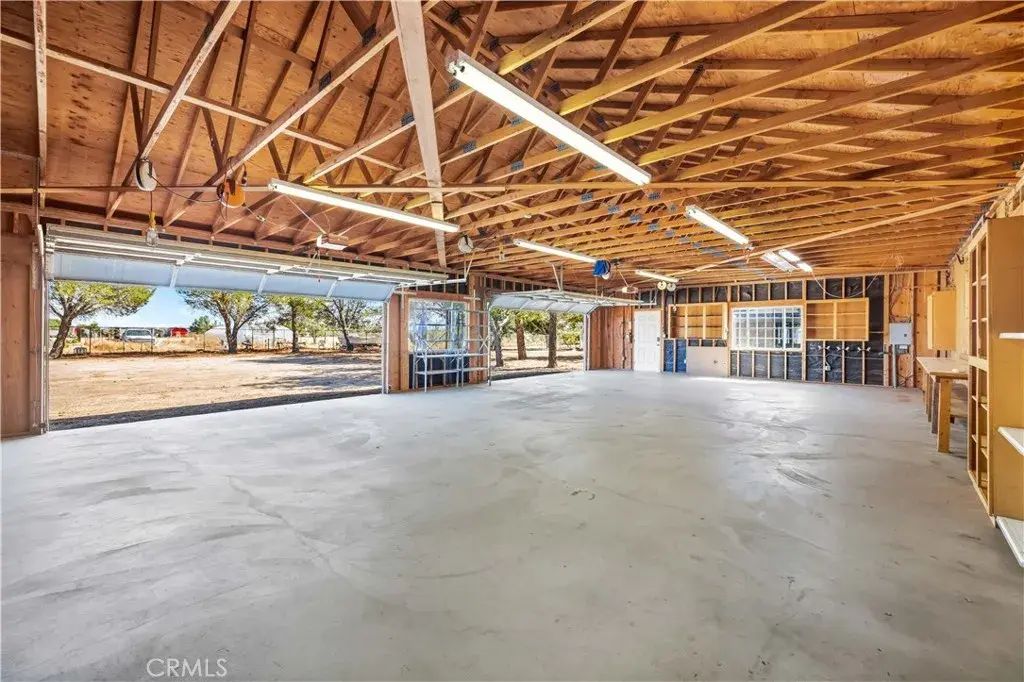 8327 W Avenue I, Lancaster