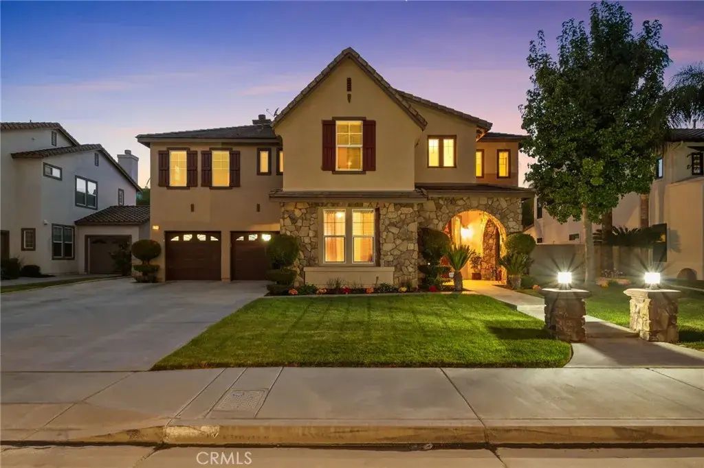 8249 Laurel Ridge, Riverside