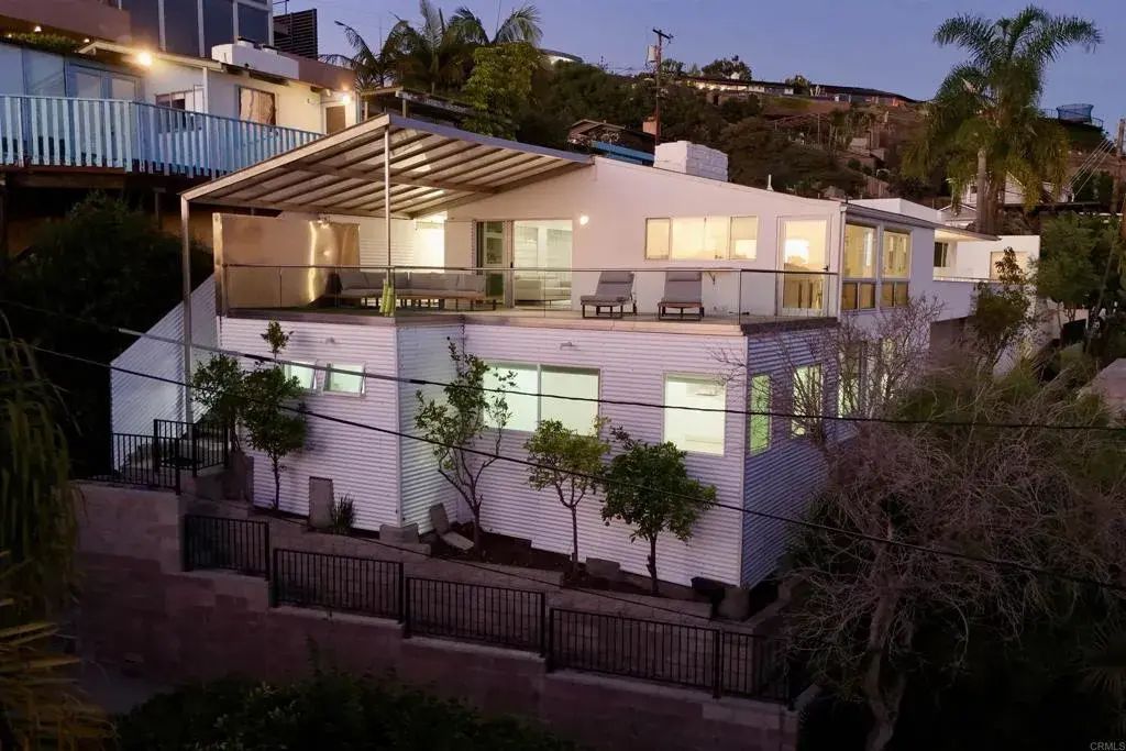 5628 Linda Rosa, La Jolla