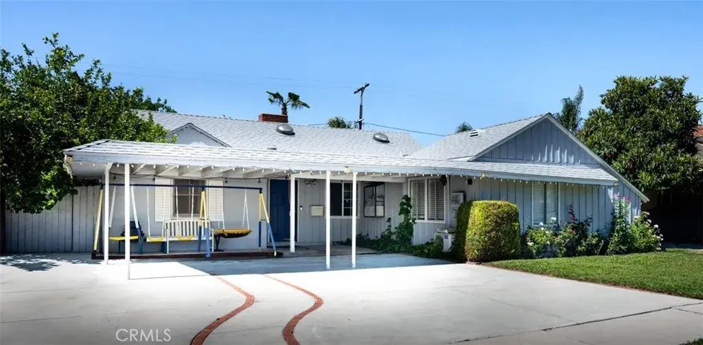 17443 Elkwood, Northridge