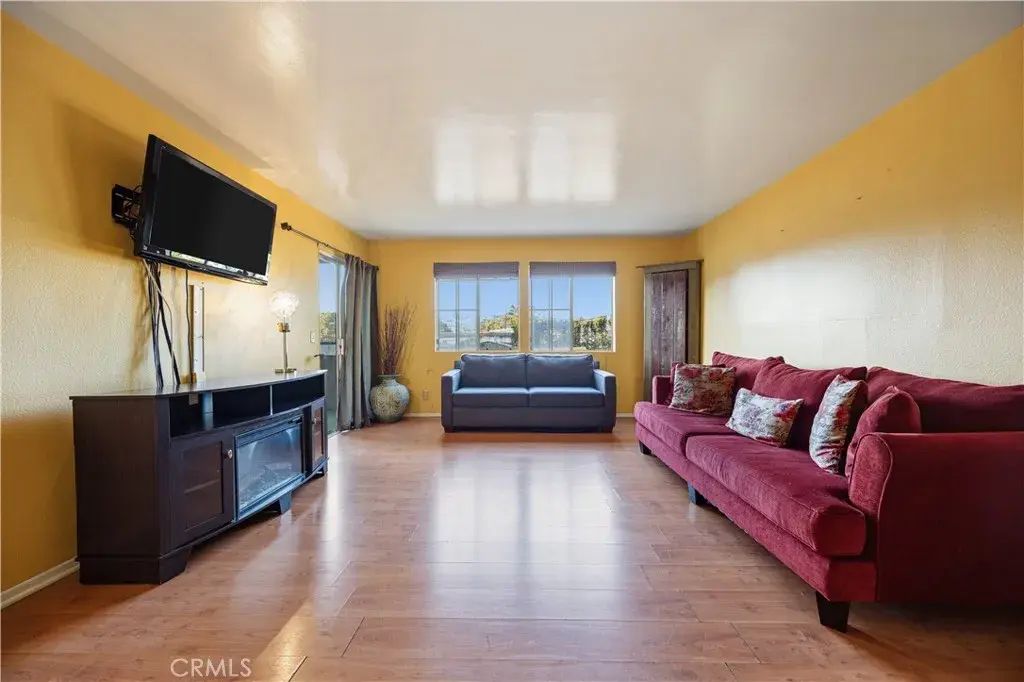 2507 E 15th Street 109, Long Beach