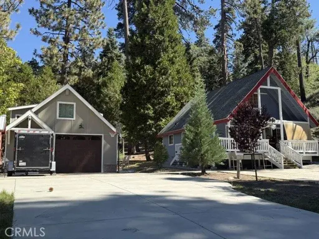 647 Lone Pine, Green Valley Lake