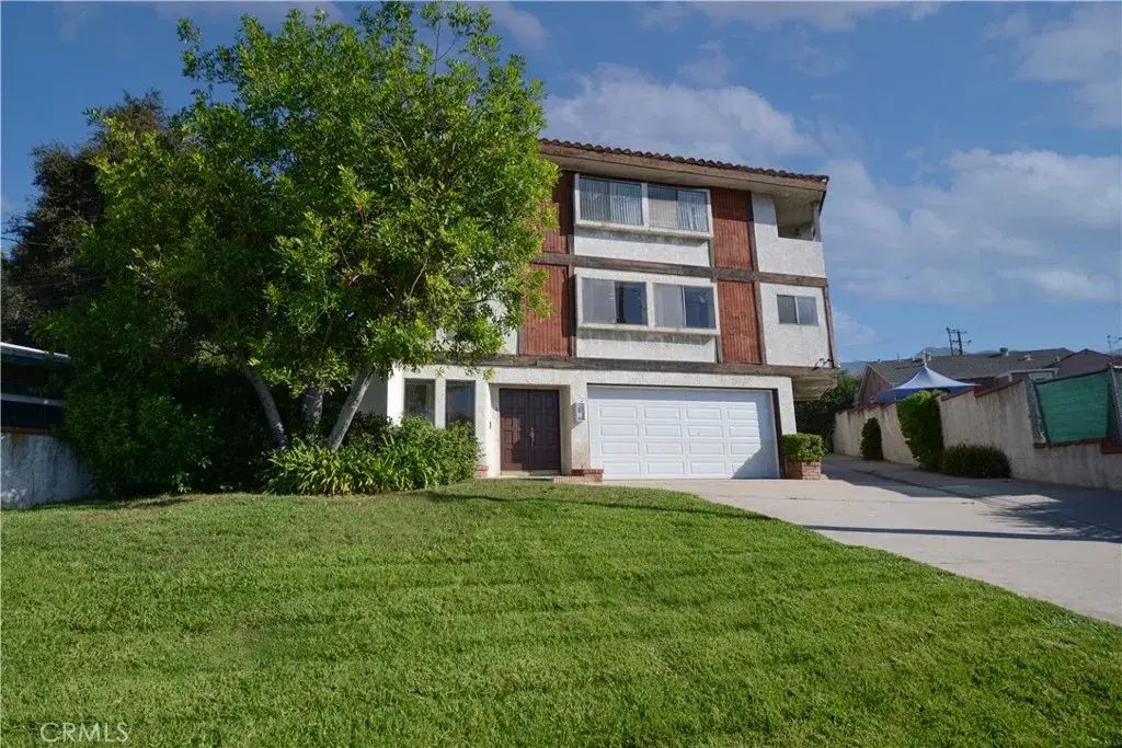 3206 Montrose Avenue 4, La Crescenta