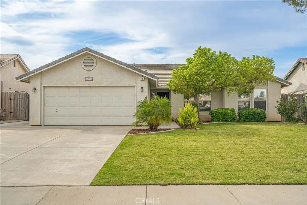 625 Meadow Grove Ct, Bakersfield