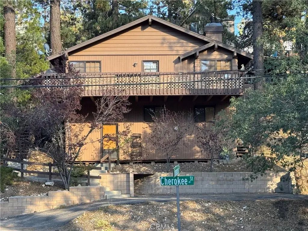 1010 Cherokee Street, Fawnskin