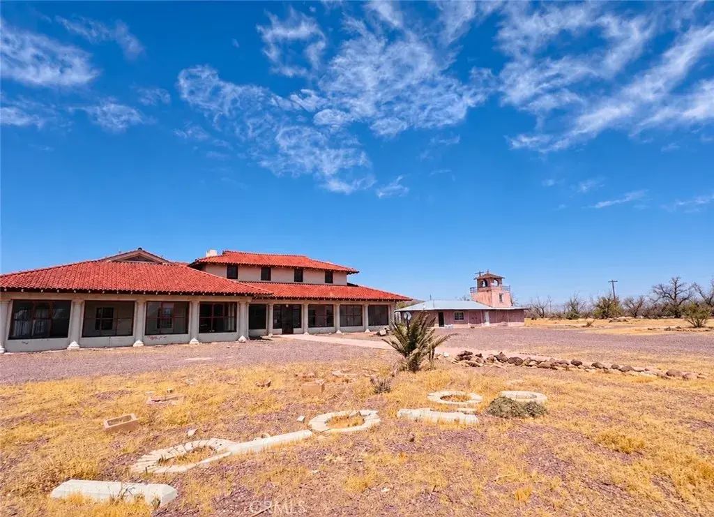 36558 Santa Fe, Daggett