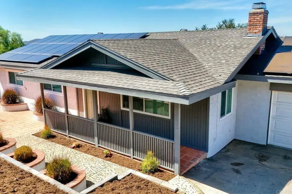 2449 Primrose Ave, Vista