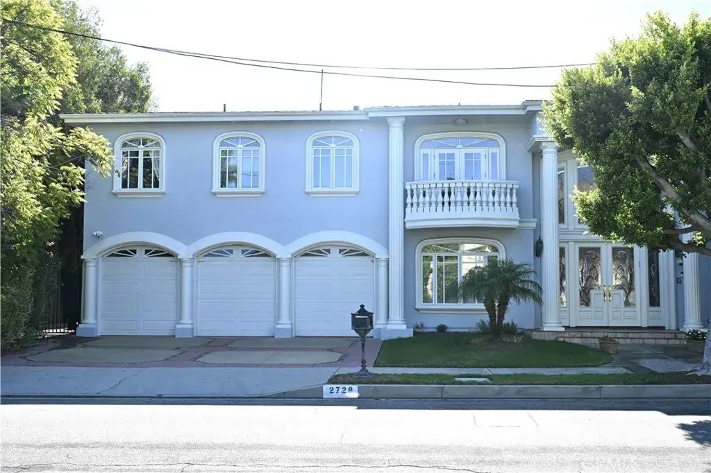 2726 Casiano, Bel Air