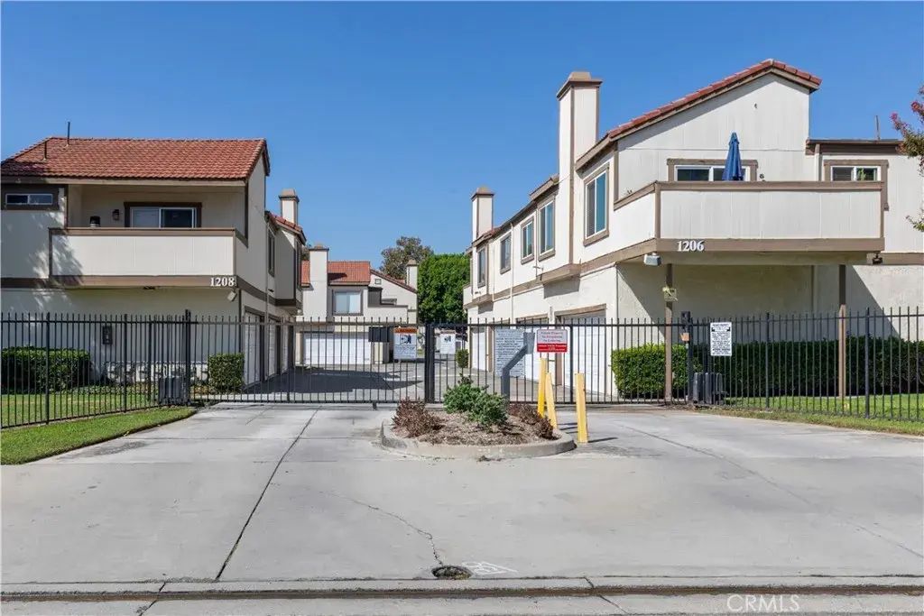 1228 S Cypress #e, Ontario