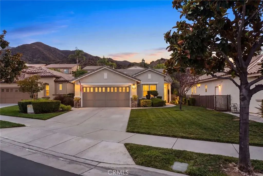 23979 Four Corners, Corona