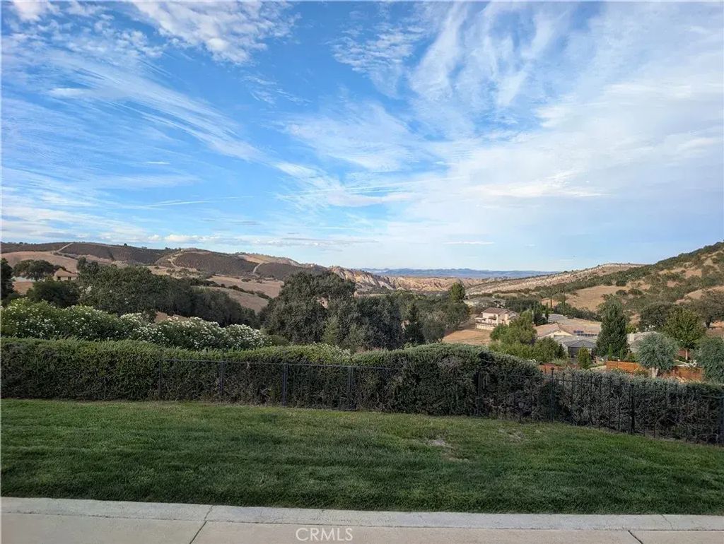 9930 Bluegill, Paso Robles
