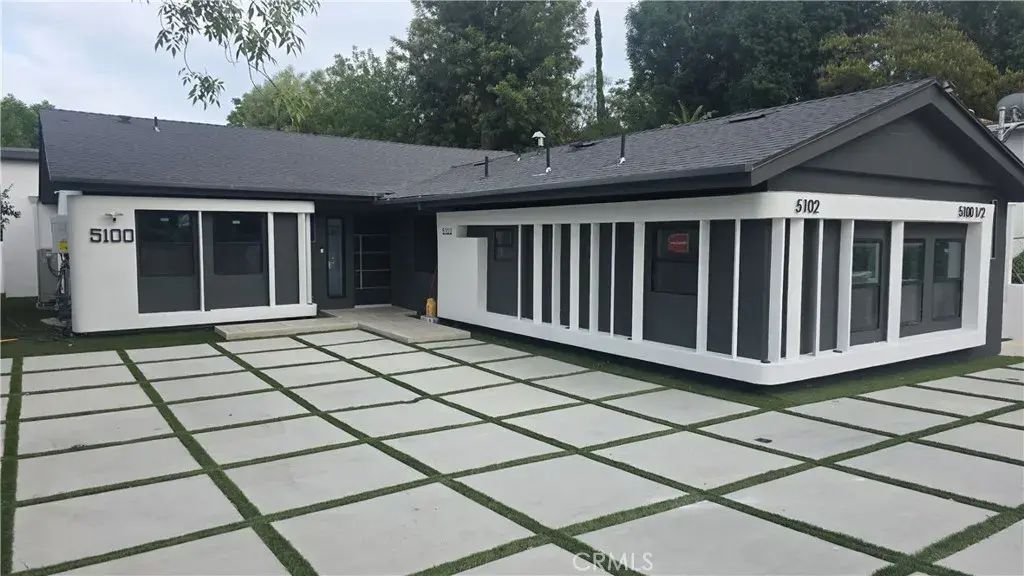 5100 Fallbrook, Woodland Hills