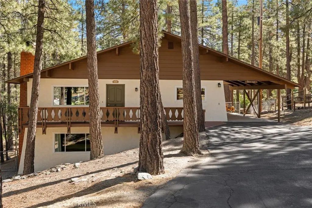5809 Pine Street, Wrightwood