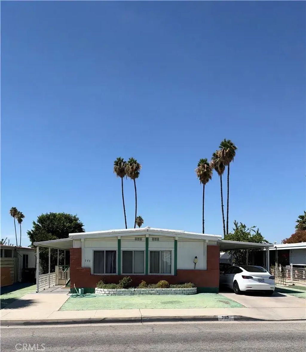 765 S Lyon, Hemet