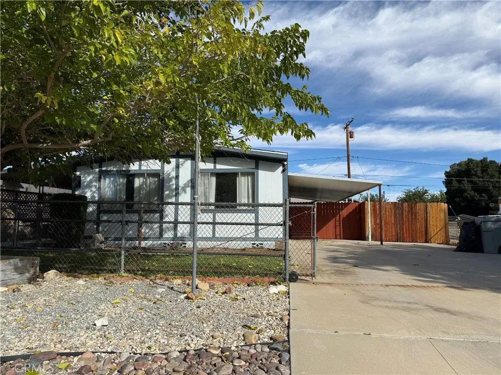 19102 Westlawn, Hesperia