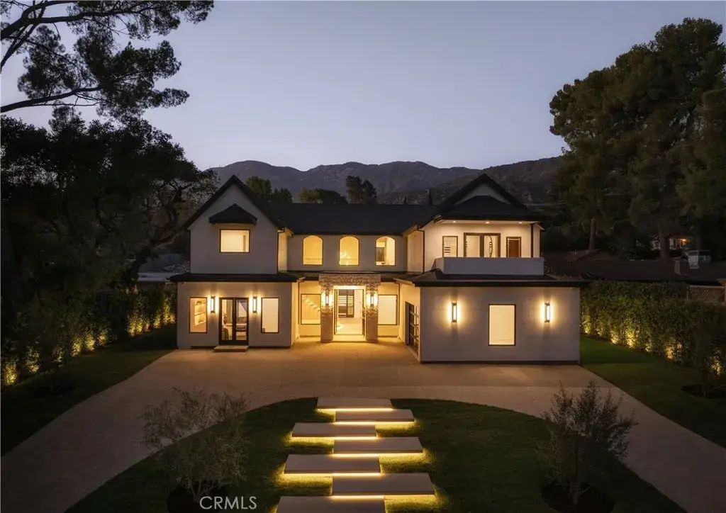2209 Cross Street, La Canada Flintridge