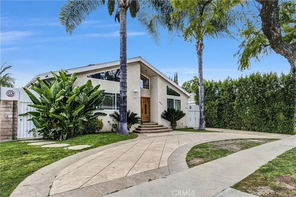 4919 Newcastle Avenue, Encino