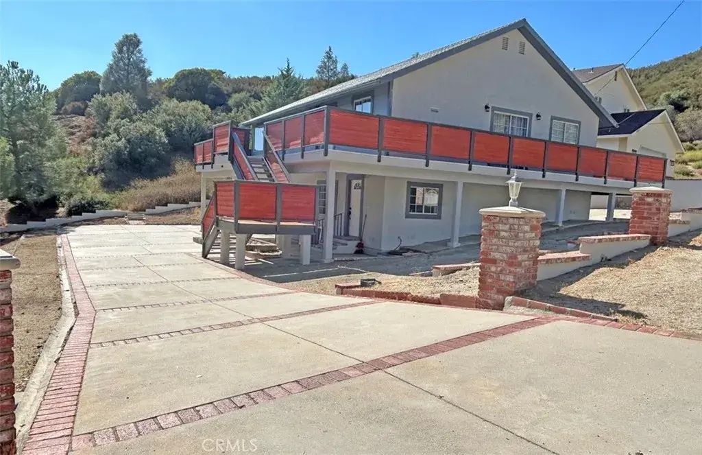 43837 Noblett, Lake Hughes