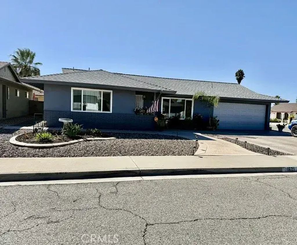 1621 W Montrose, Hemet