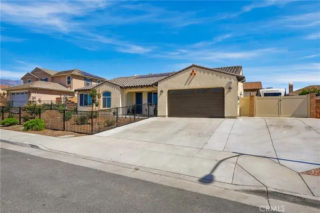 1560 Foothill, Banning