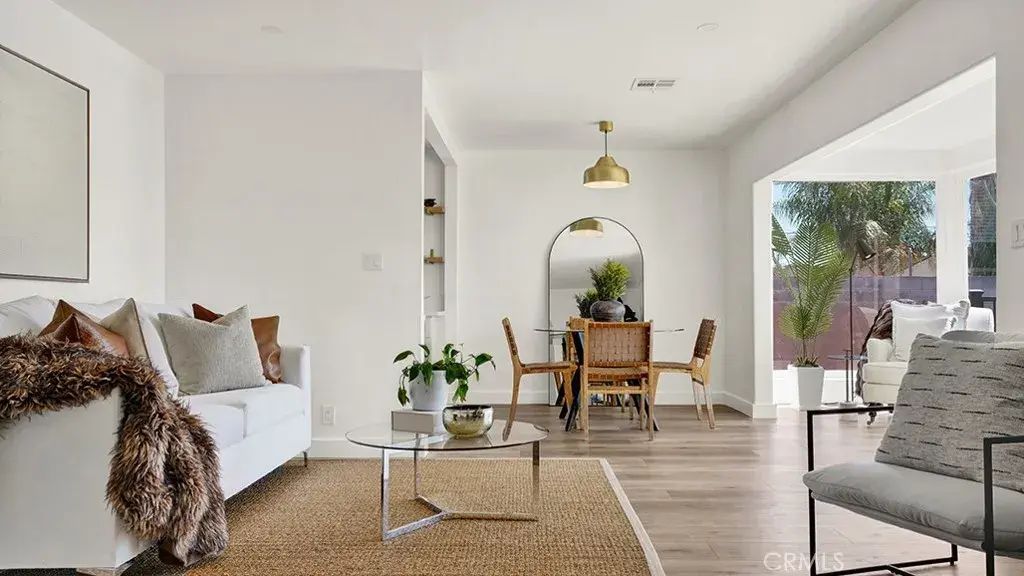628 Hendrix, Claremont