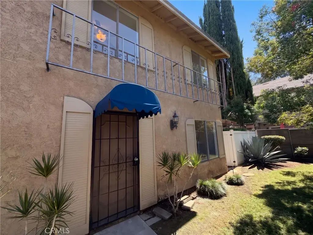 912 S Mountain Apt D, Ontario