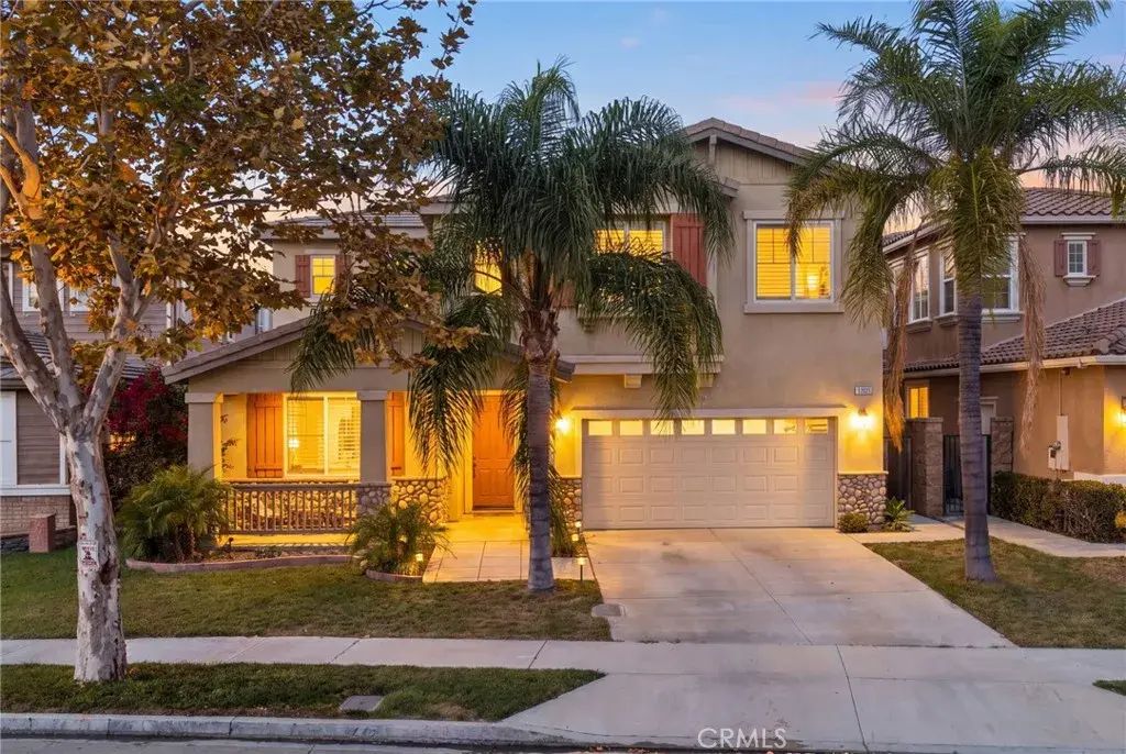 11002 Persimmon, Fontana