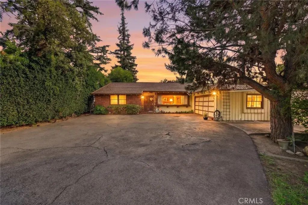 36 E Longden Avenue, Arcadia