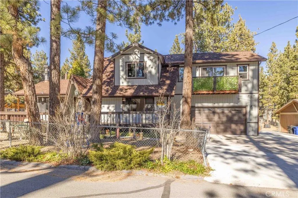 565 Ridgeside, Big Bear City