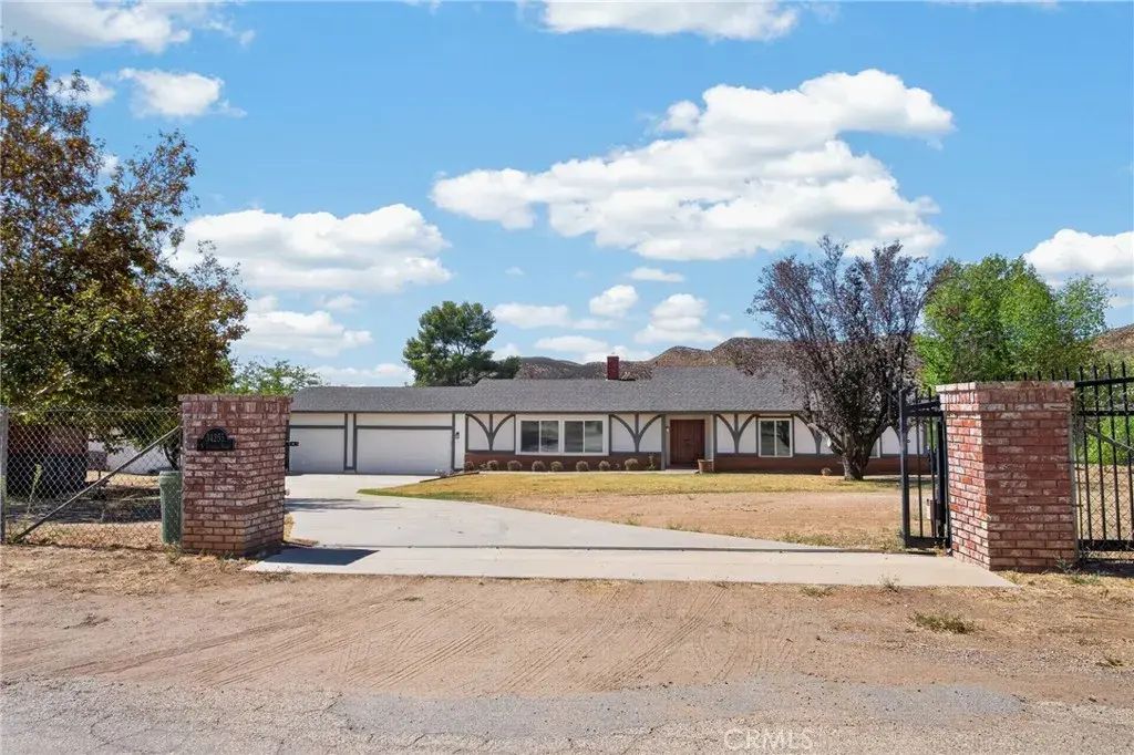 34255 Tyndall, Agua Dulce