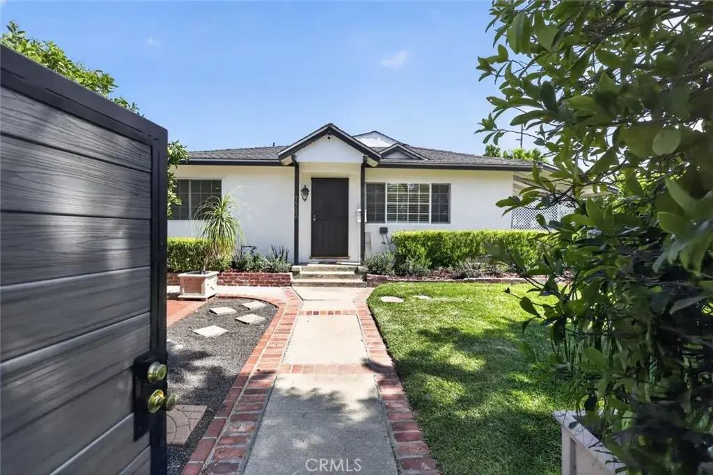 7502 Farmdale Avenue, North Hollywood