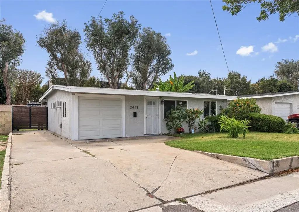 2418 Del Amo Blvd, Torrance