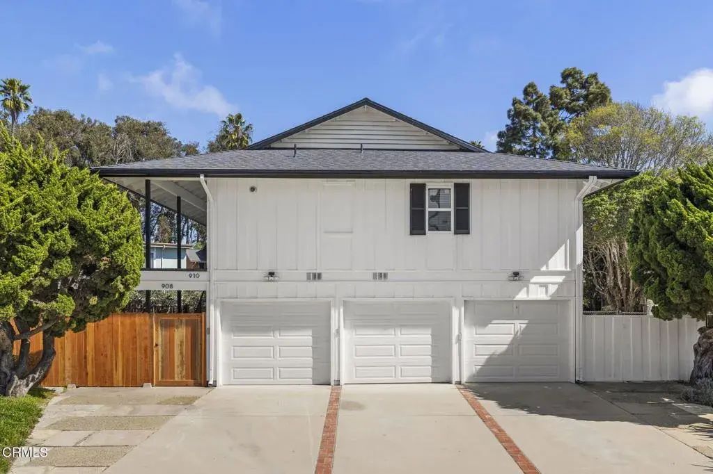 910 Seaside Court, Ventura