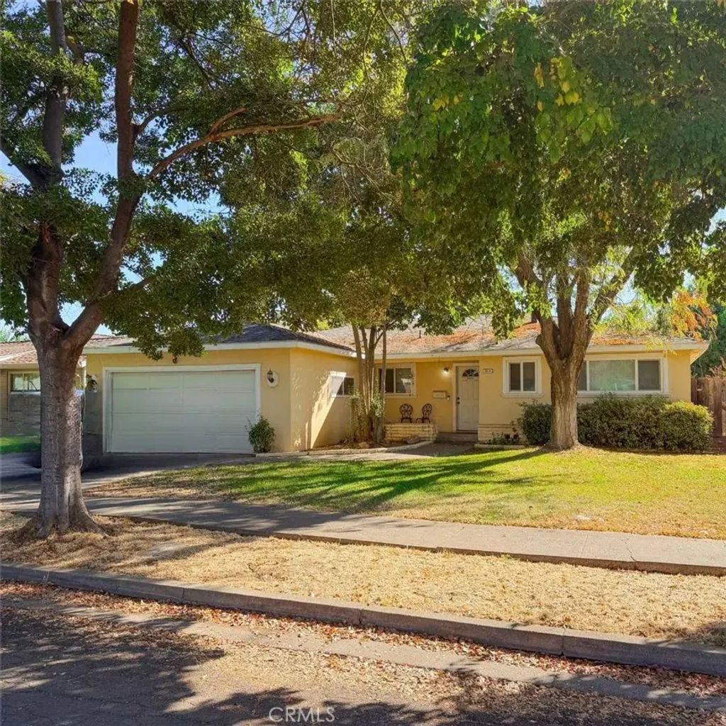 3216 Nottingham, Merced