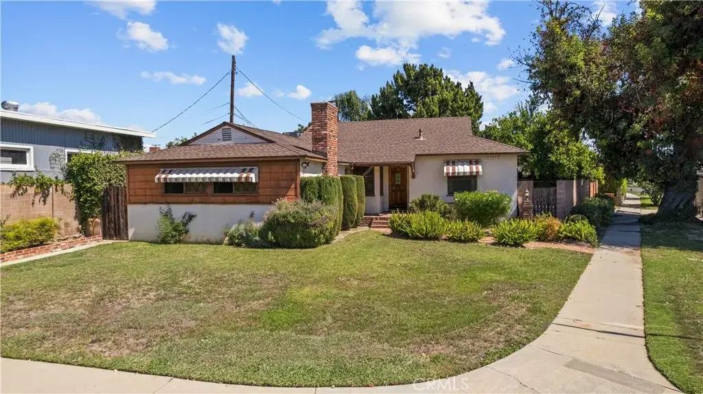 17231 Lanark, Van Nuys