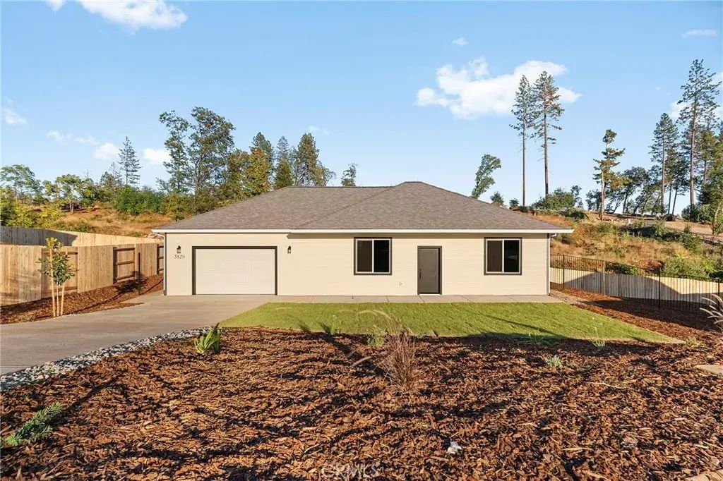 5820 Golden Oaks Road, Paradise