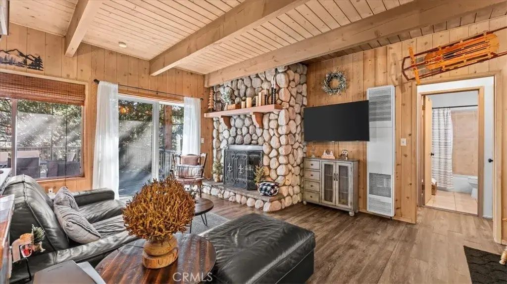 613 E Victoria Court, Lake Arrowhead