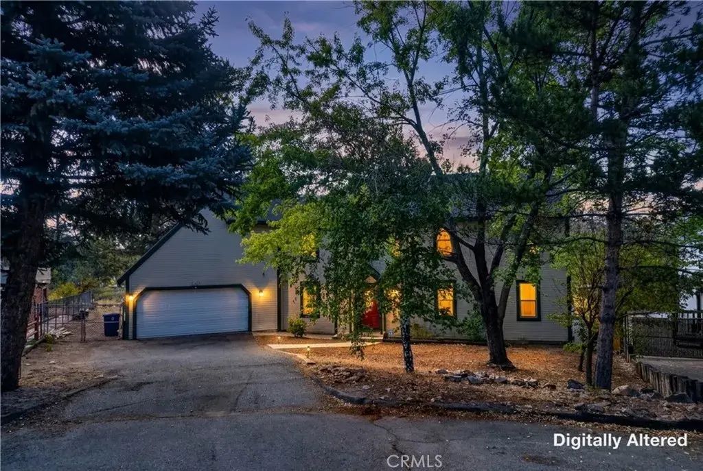 1120 Gold Mountain Drive, Big Bear City