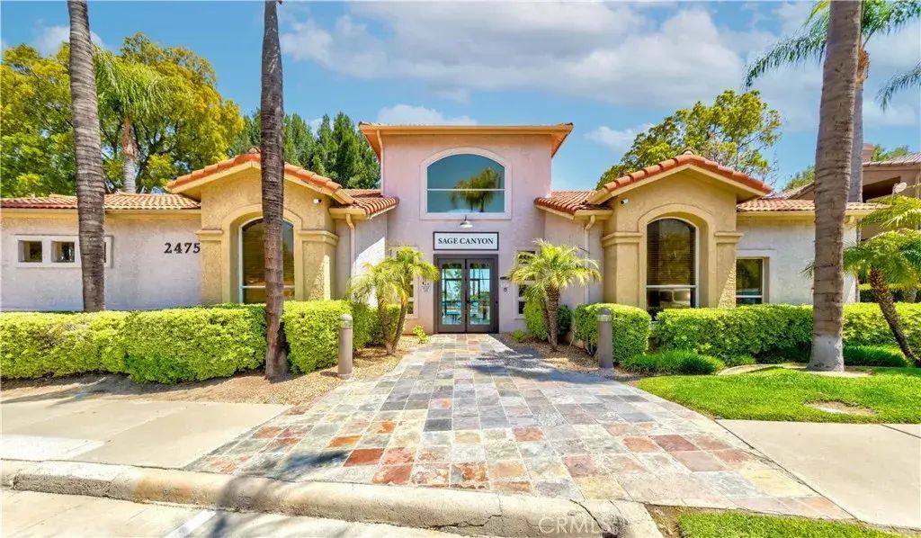 2400 Del Mar Way #207, Corona