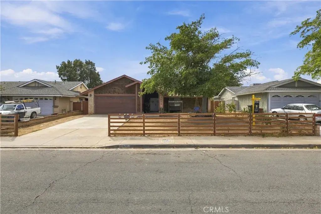 2824 E Avenue R12, Palmdale