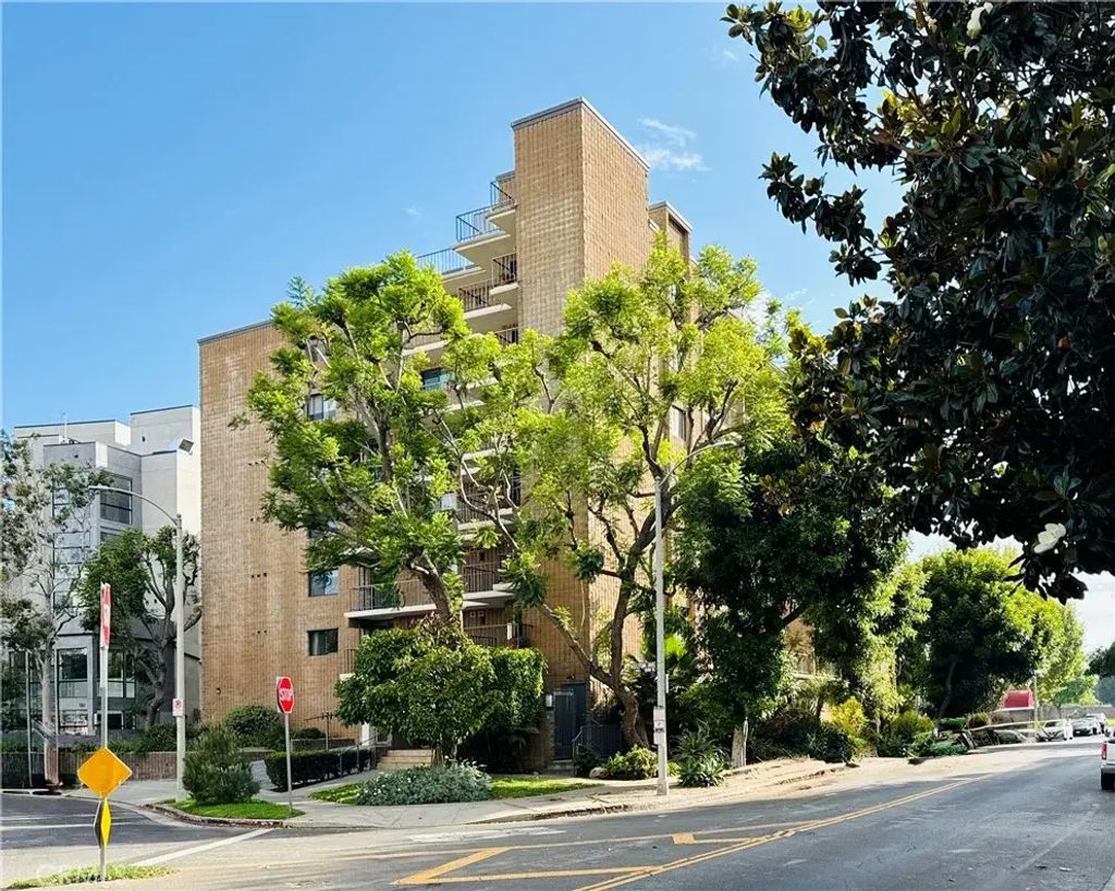 10966 Rochester Avenue 1b, Los Angeles