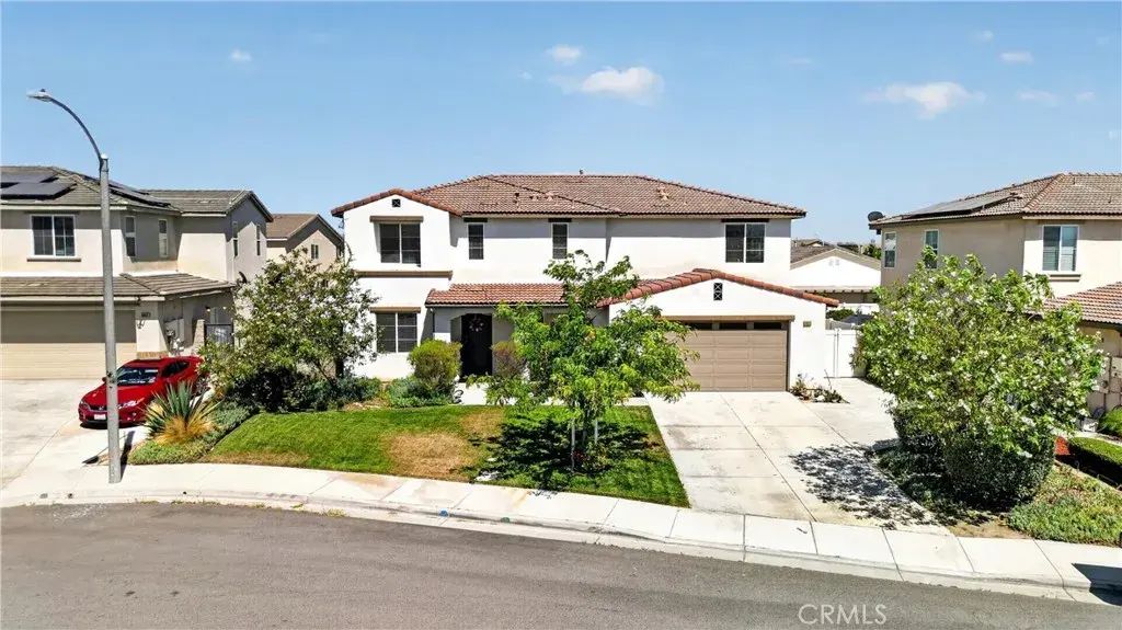 4914 Horse Chestnut, Jurupa Valley
