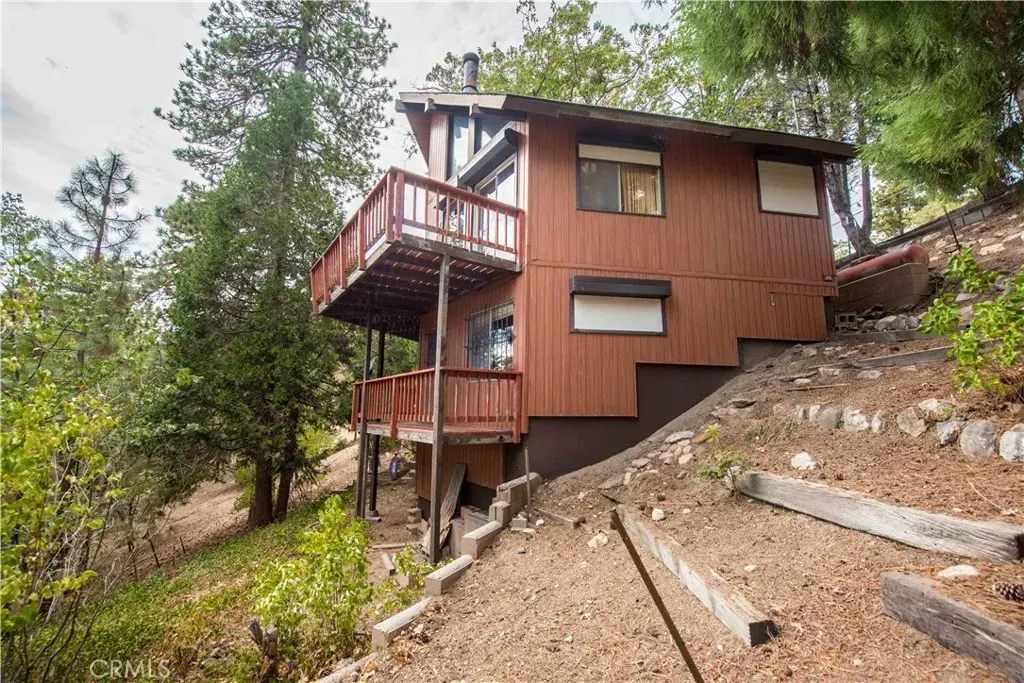 24 Fredalba, Running Springs